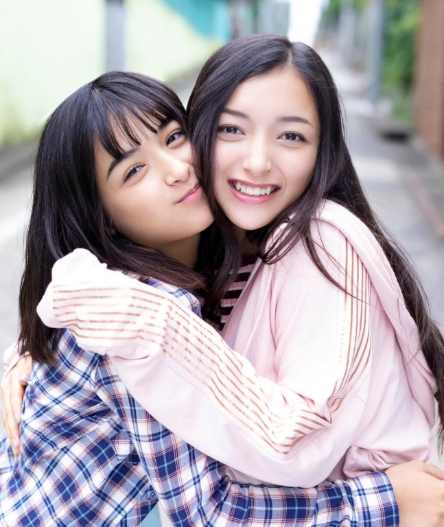 エリカ&マリナ姉妹(TikToker)wikiまとめ!水着や美人母画像!【ダウンタウンDX】 | ダレトピ!!